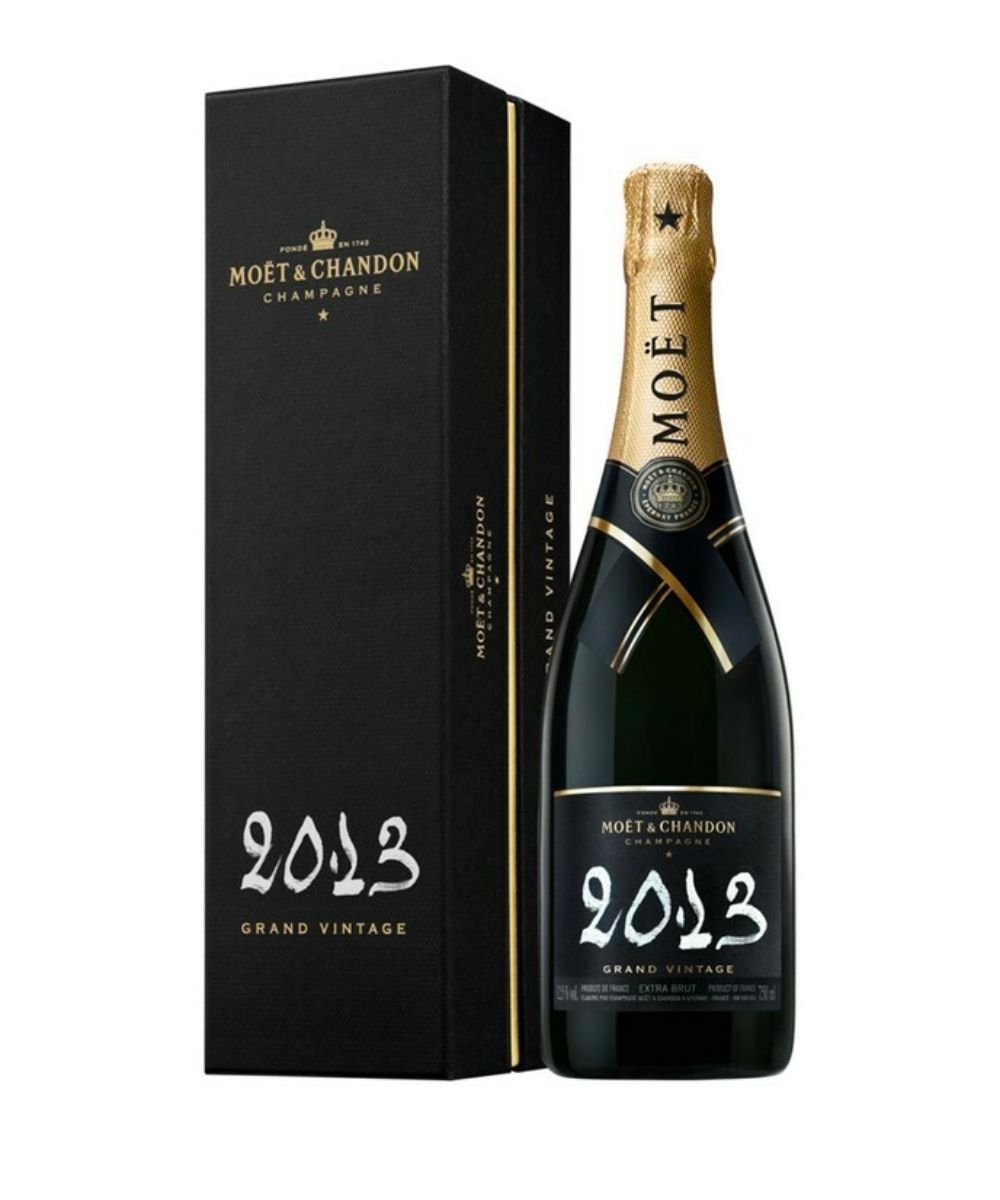 Moët & ChandoBoxn Grand Vintage With Gift